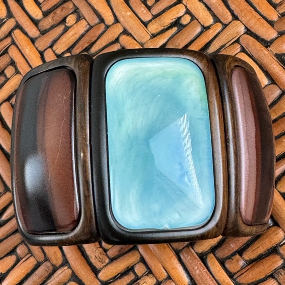 Wood and Resin stretch Bangle - Picture 4 of 9